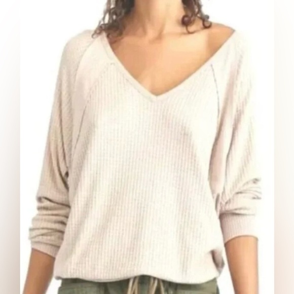 NWT Free People M Santa Clara Thermal in Alabaster White Top New V-Neck $78 ret. - Picture 5 of 7